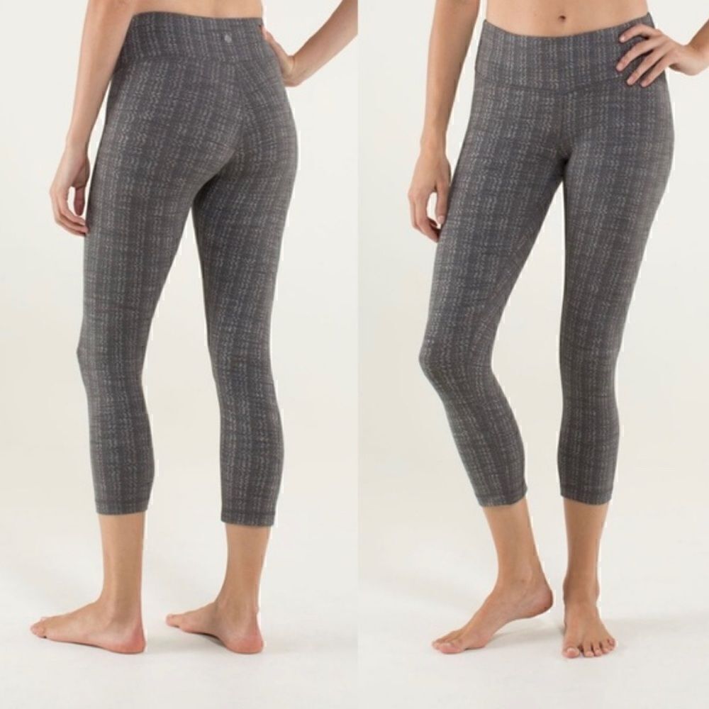 LULULEMON ATHLETICA Wunder Under Crop Ziggy Wee October Angle Wing SIZE 4